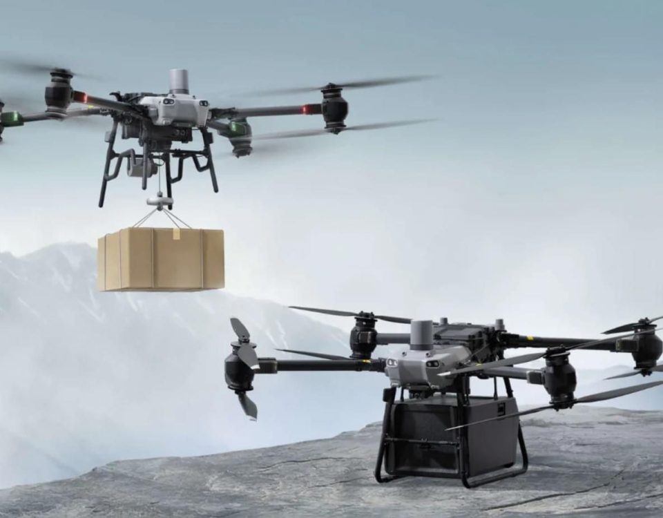 FlyCart-30-dron-transportowy dostawczy z dużym udźwigiem cargo dron
